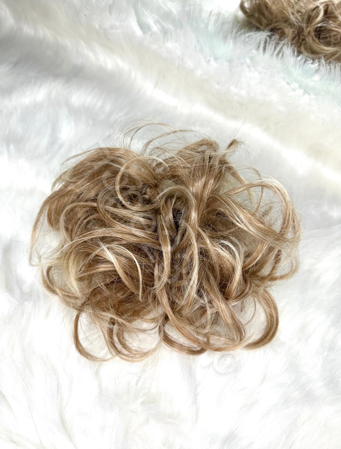 Codino chignon riccio